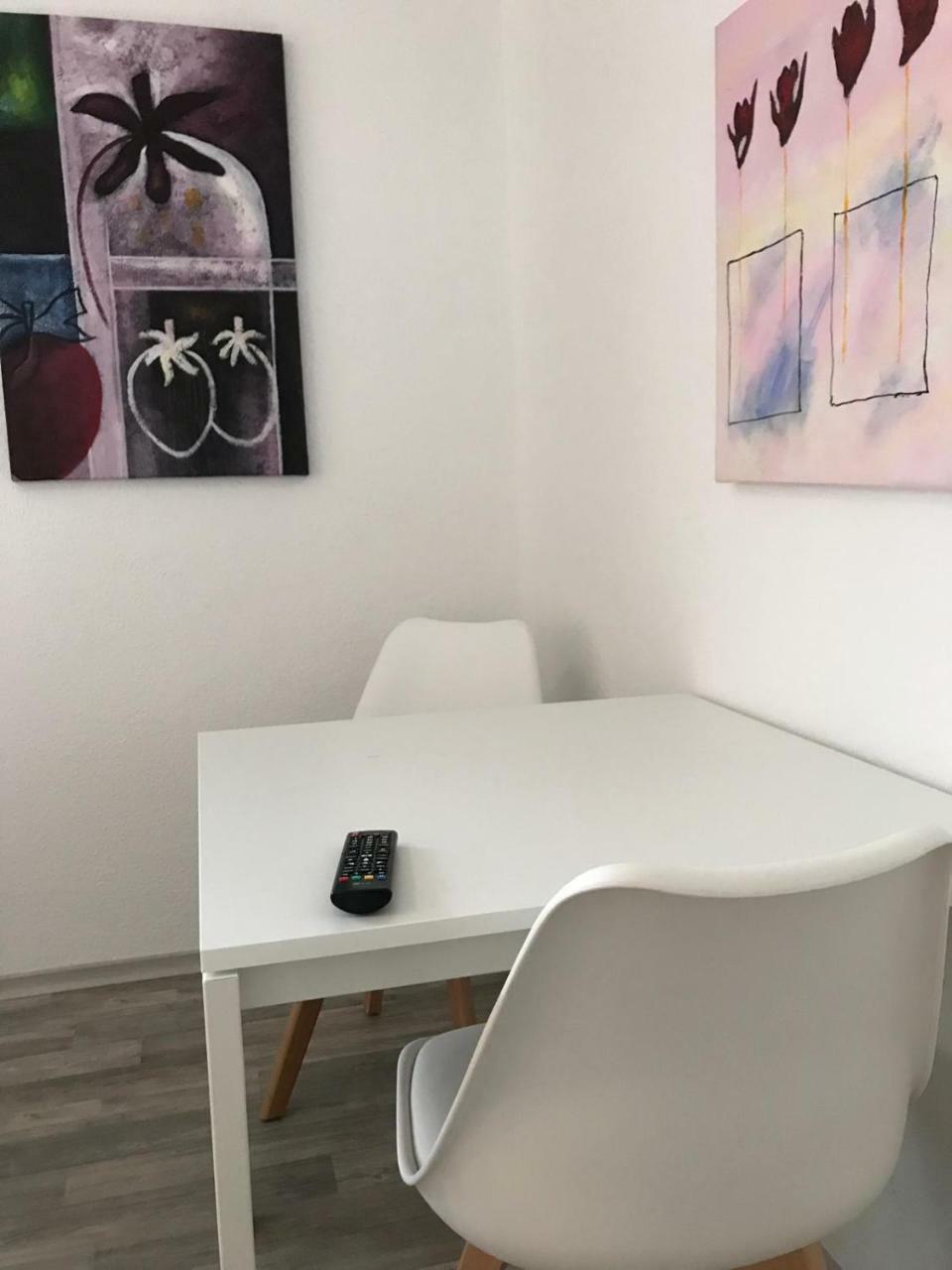 Kleine Moewe Aparthotel Neßmersiel Exteriör bild