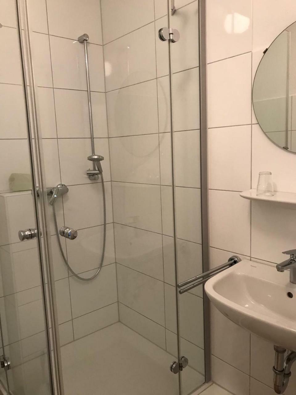 Kleine Moewe Aparthotel Neßmersiel Exteriör bild